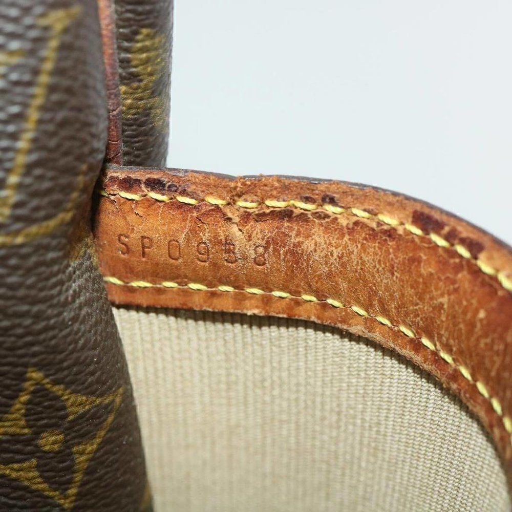 LOUIS VUITTON Monogram Reporter GM Shoulder Bag - Picture 12 of 15